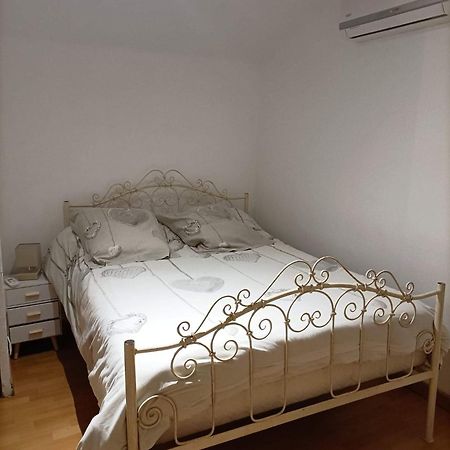 Apartmán Le 7 Servian Exteriér fotografie